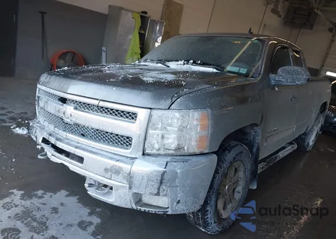 2013 Chevrolet Silverado 1500 Lt z USA, uszkodzony, nr VIN 1GCRKSE73DZ211925